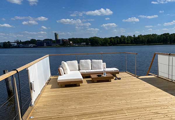 Lounge auf dem Oberdeck